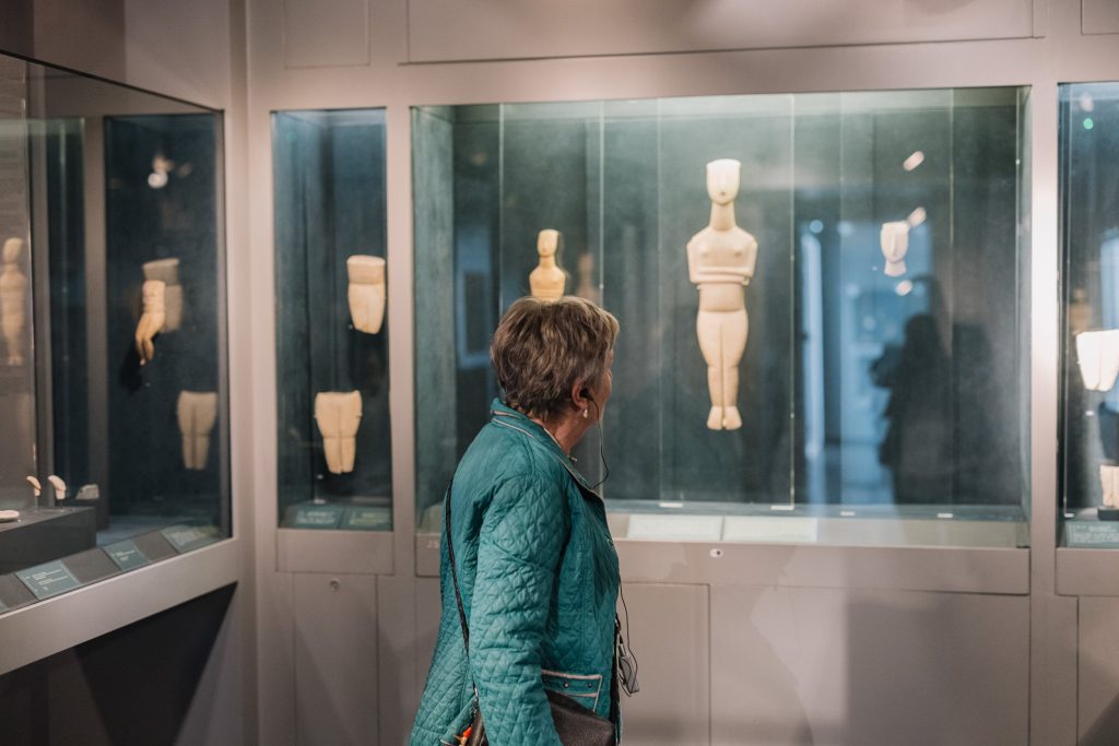 Το Μουσείο Κυκλαδικής Τέχνης ξεκίνησε πρόγραμμα για προαγωγή της ψυχικής υγείας ηλικιωμένων