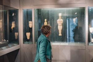 Το Μουσείο Κυκλαδικής Τέχνης ξεκίνησε πρόγραμμα για προαγωγή της ψυχικής υγείας ηλικιωμένων