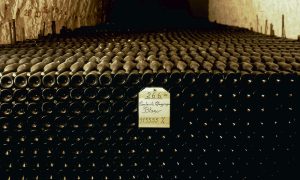 Σε δίνη χαμηλών πωλήσεων η διεθνής αγορά σαμπάνιας, κρίσιμο το τελευταίο τρίμηνο του 2025 - Winetrails