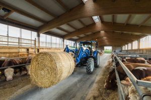 Με περισσότερη ισχύ και ευελιξία έρχεται η νέα γενιά τρακτέρ New Holland T5S - Profi