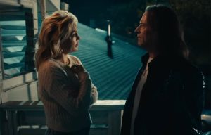 Κέιτ Χάντσον και Χιου Τζάκμαν τραγουδούν επιτυχίες του Νιλ Ντάιαμοντ – Δείτε το τρέιλερ του «Song Sung Blue»