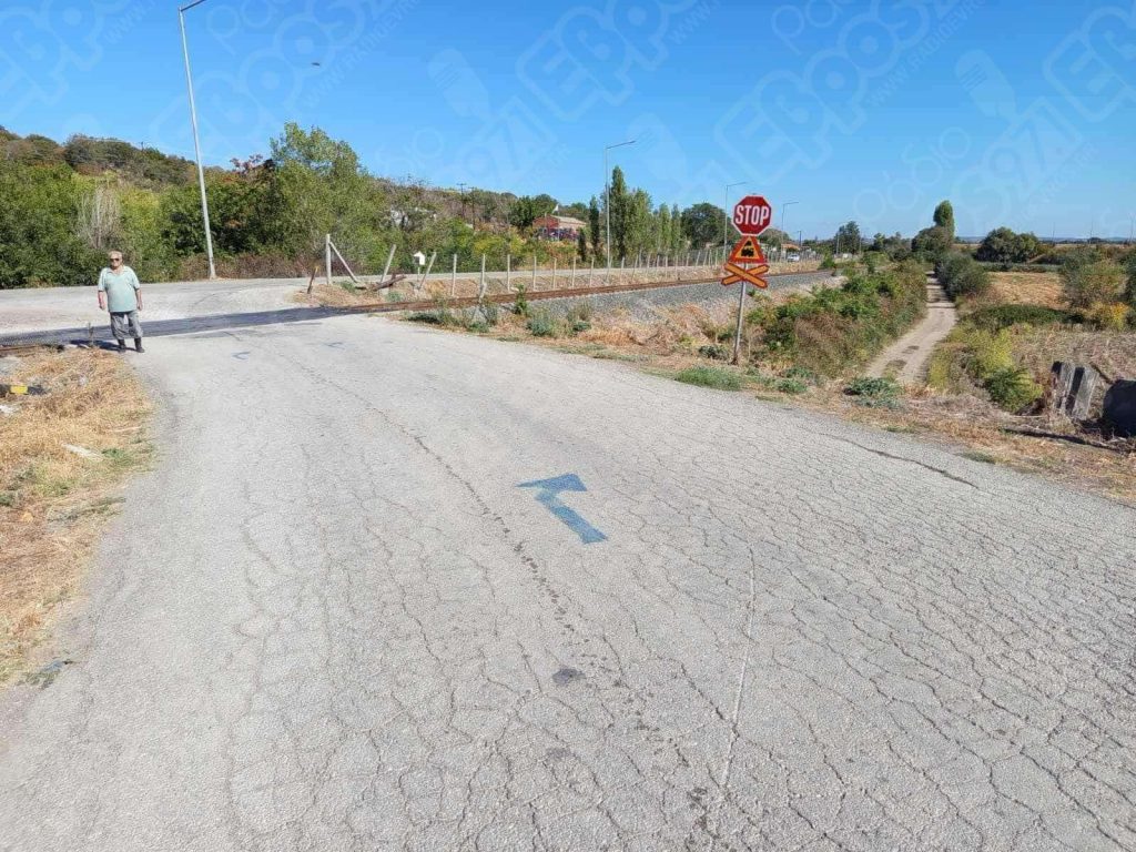 Τρένο παρασύρει αγροτικό στο Σουφλί σε αφύλακτη διάβαση