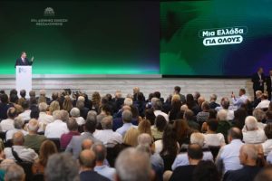 Ο Νίκος Ανδρουλάκης στην 89η ΔΕΘ: Η Ελλάδα χρειάζεται πολιτική αλλαγή και το μόνο κόμμα που μπορεί να τη φέρει είναι το ΠΑΣΟΚ