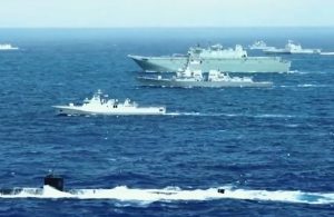 Η Κίνα ανακοίνωσε πως το νεότερο αεροπλανοφόρο της διέσχισε το στενό της Ταϊβάν για δοκιμές