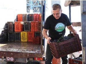 Τις εγκαταστάσεις του ΑΟΣ Τυρνάβου επισκέφτηκε ο Κουρέτας