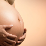 Νέα διάταξη για την καταβολή του επιδόματος κυοφορίας και λοχείας