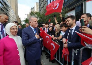 Τουρκική αντιπολίτευση: Η εθνική κυριαρχία σε κίνδυνο λόγω σχέσεων Ερντογάν-ΗΠΑ