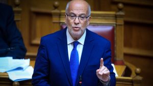 «Στα κάγκελα» με Φλωρίδη: «Αποφυλακίσατε το βαρύ έγκλημα» - «Εννοείτε τον “Χασάπη” και τον “Φραπέ”;»