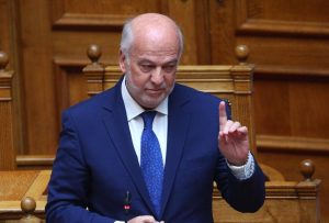 Φλωρίδης σε δικηγόρους: «Ελπίζω να υποχωρήσει ο "τρόμος" των οψίμως ανησυχούντων προστατών»