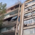 Συναγερμός στην Πυροσβεστική: Σε εξέλιξη φωτιά σε διαμέρισμα επί της Αχαρνών