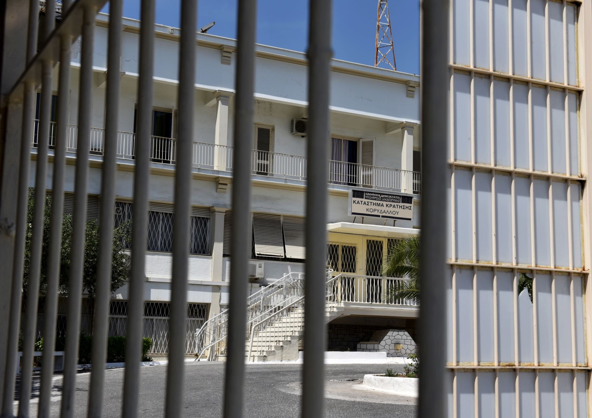 «Ασφυκτιούν» οι φυλακές από αλλοδαπούς - Τα στατιστικά ανά εθνικότητα