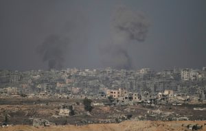 Σε πλήρη εξέλιξη η χερσαία επιχείρηση του Ισραήλ για την κατάληψη της πόλης της Γάζας, δείτε χάρτες – Μαζική έξοδος των Παλαιστινίων