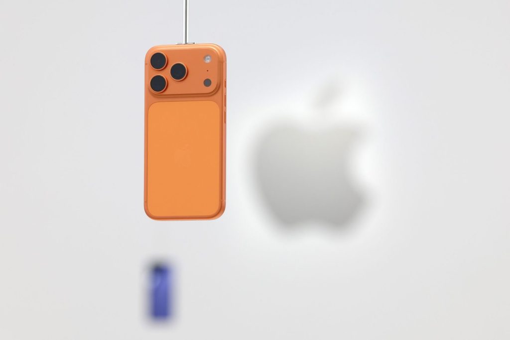 iPhone 17