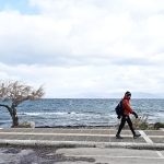 Άστατος σήμερα ο καιρός με υψηλές θερμοκρασίες αλλά και βροχές