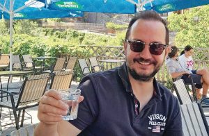 Μητέρα Βασίλη Καλογήρου: «Χέρια άνομα σου στερήσαν το οξυγόνο»