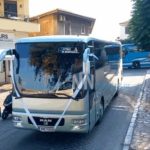 Μόλις... 19 λεωφορεία συνόδευσαν τον γαμπρό στην εκκλησία