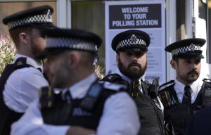 Επί ποδός η αστυνομία του Λονδίνου για συγκέντρωση ακροδεξιού ακτιβιστή για τον Τσάρλι Κερκ