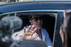 «Ήταν μια συσκευή η οποία έχει αυτονομία κάποιες ώρες» – Η αποκάλυψη για το πώς βρέθηκε ο κοριός στο σπίτι του Μαζωνάκη