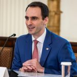 Συνάντηση Μητσοτάκη με το «δεξί χέρι» του Τραμπ