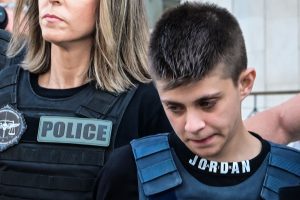 Μουρτζούκου: «Βροχή» τα ερωτικά γράμματα στο κελί της