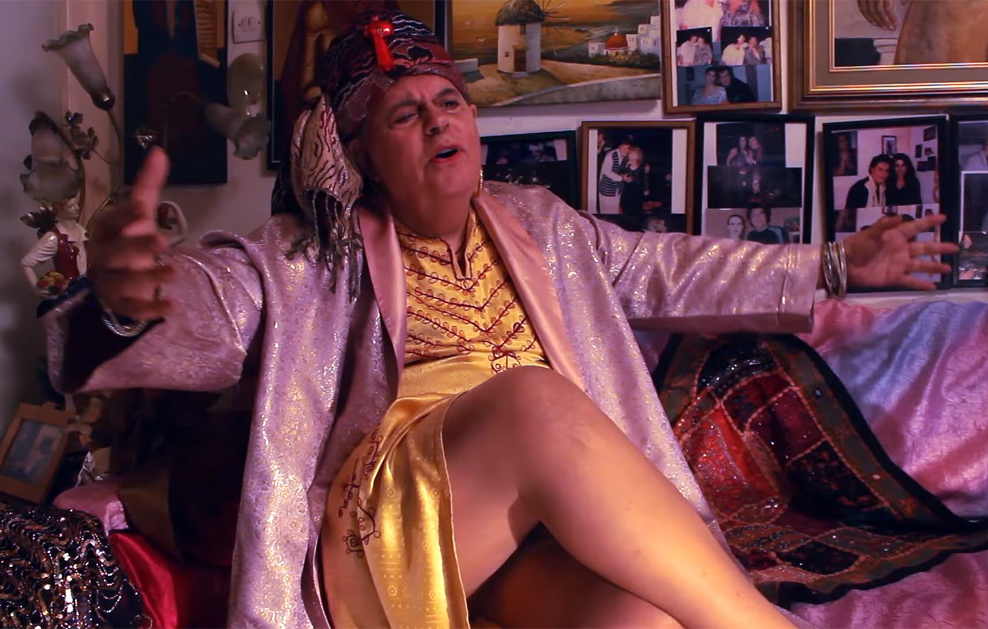 Πέθανε ο Γιώργος Σταυρόπουλος, ο θρυλικός «Μίστερ Εθνικά Μπούτια» της τηλεόρασης των 90’ς