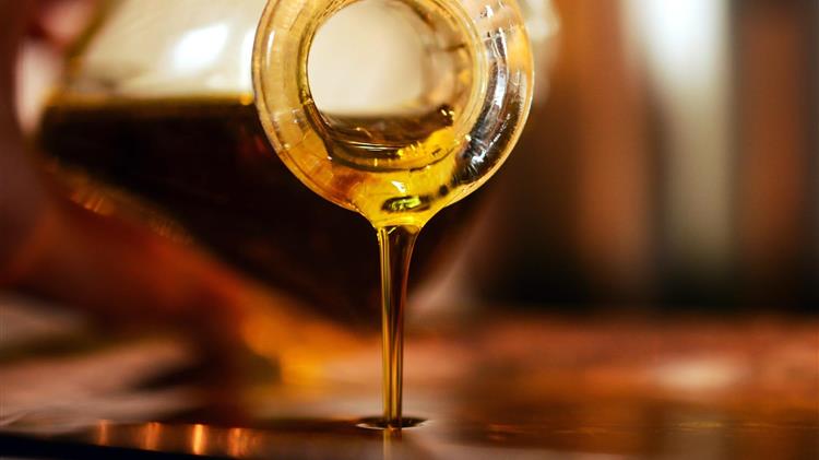 Ισπανία: Στο χαμηλότερο επίπεδο των τελευταίων ετών τα αποθέματα ελαιολάδου