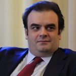 Πιερρακάκης στην WSJ: «Η Ελλάδα δεν θα χάσει την αναπτυξιακή της δυναμική»