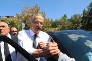 Οι απόντες από το μνημόσυνο της Λένας Σαμαρά και τα πικρά σχόλια