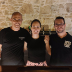 Το πανηγύρι της Σάμου με το Oktoberfest παντρεύει η festbier «Γιορτή» - Beer & Brunch