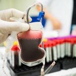Λάθος μετάγγιση αίματος σε ασθενή ιδιωτικής κλινικής της Αθήνας – Έγιναν τρεις συλλήψεις