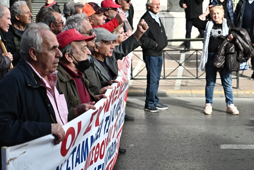 Συντάξεις και αναδρομικά: Με αυτόν τον τρόπο θα τα διεκδικήσετε