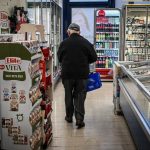 Πληθωρισμός: Γιατί η Ελλάδα μένει πιο ακριβή από την Ευρωζώνη
