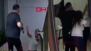 Φρίκη στην Τουρκία: Σκότωσε τη 42χρονη πρώην σύζυγό του μέσα σε νοσοκομείο