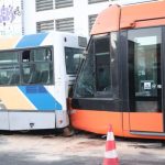 Τροχαίο με τραμ και λεωφορείο που συγκρούστηκαν στον Πειραιά –  Στους 30 οι τραυματίες