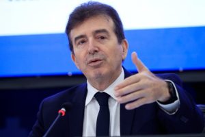 Οι εισαγγελείς δείχνουν  τη συμμορία του ΟΠΕΚΕΠΕ, η κυβέρνηση τους αγρότες