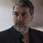 Συνελήφθη ο Βασίλης Μπισμπίκης – Προκάλεσε ζημιές σε 10 σταθμευμένα αυτοκίνητα στη Φιλοθέη και εγκατέλειψε το σημείο