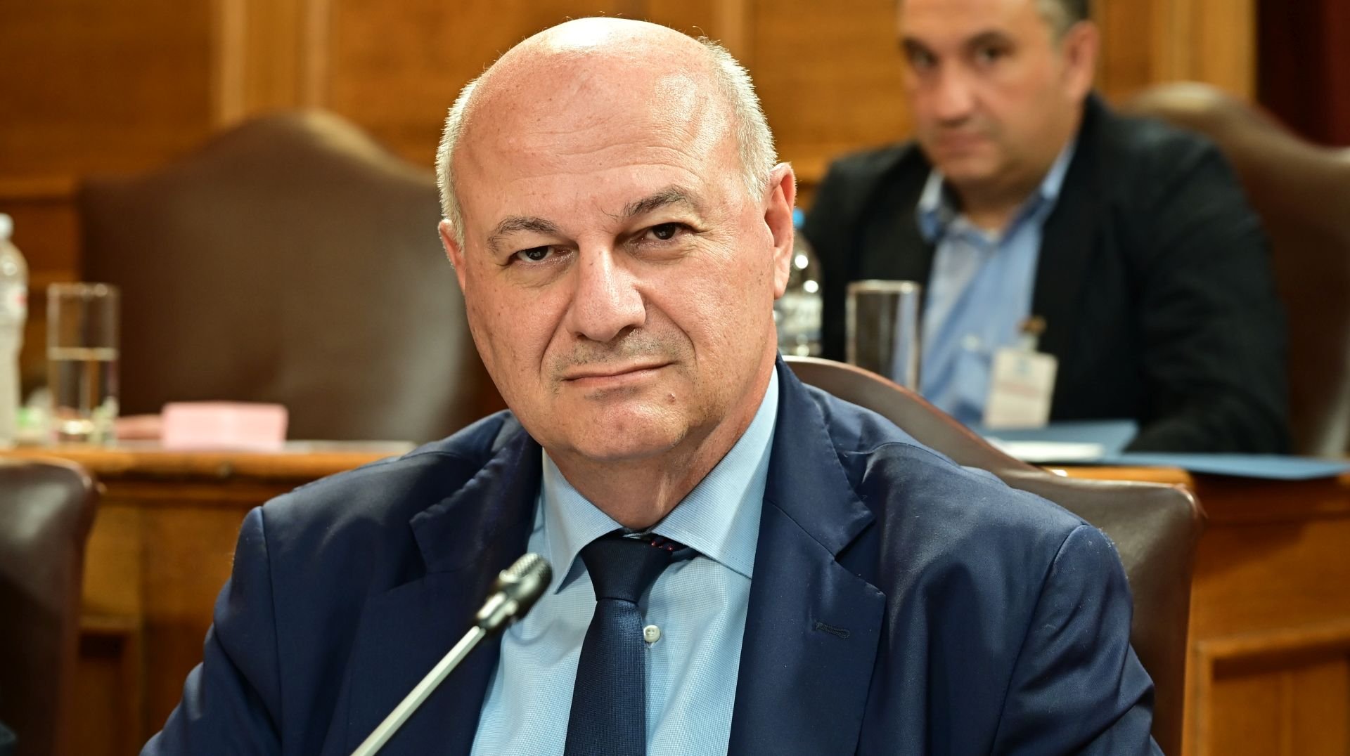 Κυβερνητικές πηγές διαψεύδουν ότι παραιτήθηκε ο Κώστας Τσιάρας