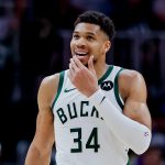 Ξεκίνησε... καυτός ο Γιάννης στο ΝΒΑ, νίκη στο Τορόντο 122-116 με σούπερ στατιστική