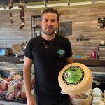 Aυθεντικά γαλακτοκομικά προϊόντα Κέρκυρας με σφραγίδα ποιότητας Οικογένειας Λιναρά - Τυροκόμος