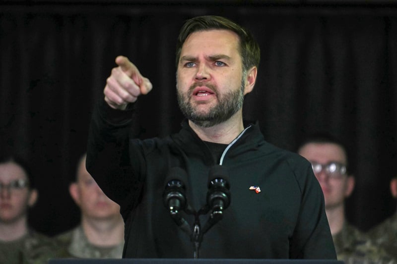 Βανς: Οι πυρηνικές δοκιμές είναι αναγκαίες για τη λειτουργία του οπλοστασίου