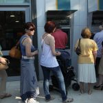 ΟΠΕΚΑ: Στους λογαριασμούς τα επιδόματα – Ποιοι πληρώνονται σήμερα 31/10