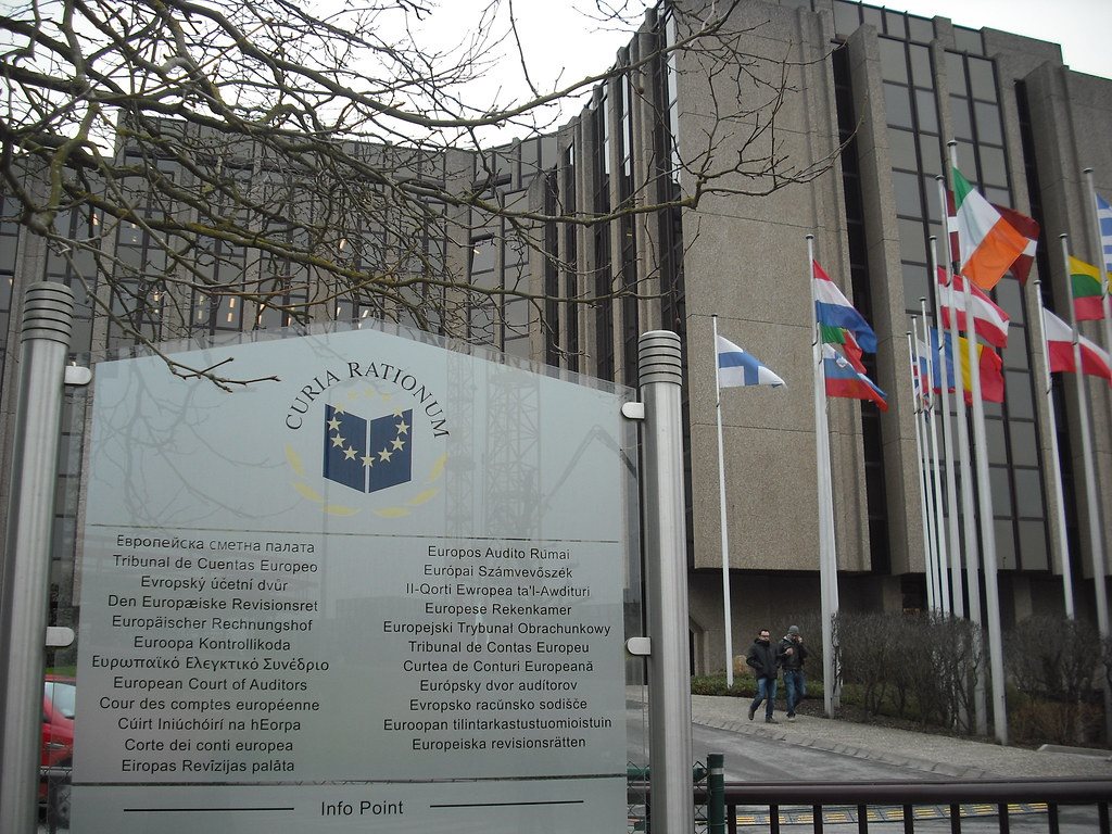 H απάτη με ενωσιακά κονδύλια βλάπτει, όμως όπως καταπολεμάται αναρωτιέται το Ελεγκτικό της ΕΕ