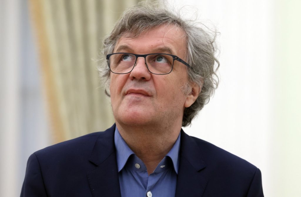 Κουστουρίτσα: Η CIA δημιούργησε τη woke ατζέντα για να μειώσει τον πληθυσμό της Γης