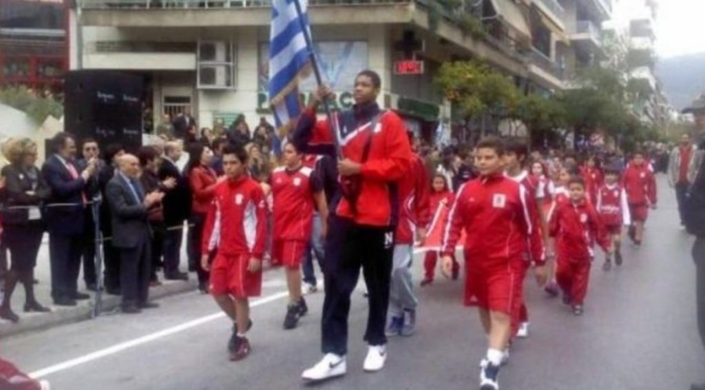 Σημαιοφόρος ο Αντετοκούνμπο στην νέα νίκη των Μπακς