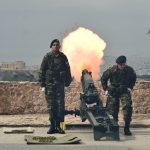 Νωρίς το πρωί οι κανονιοβολισμοί από τον Λυκαβηττό