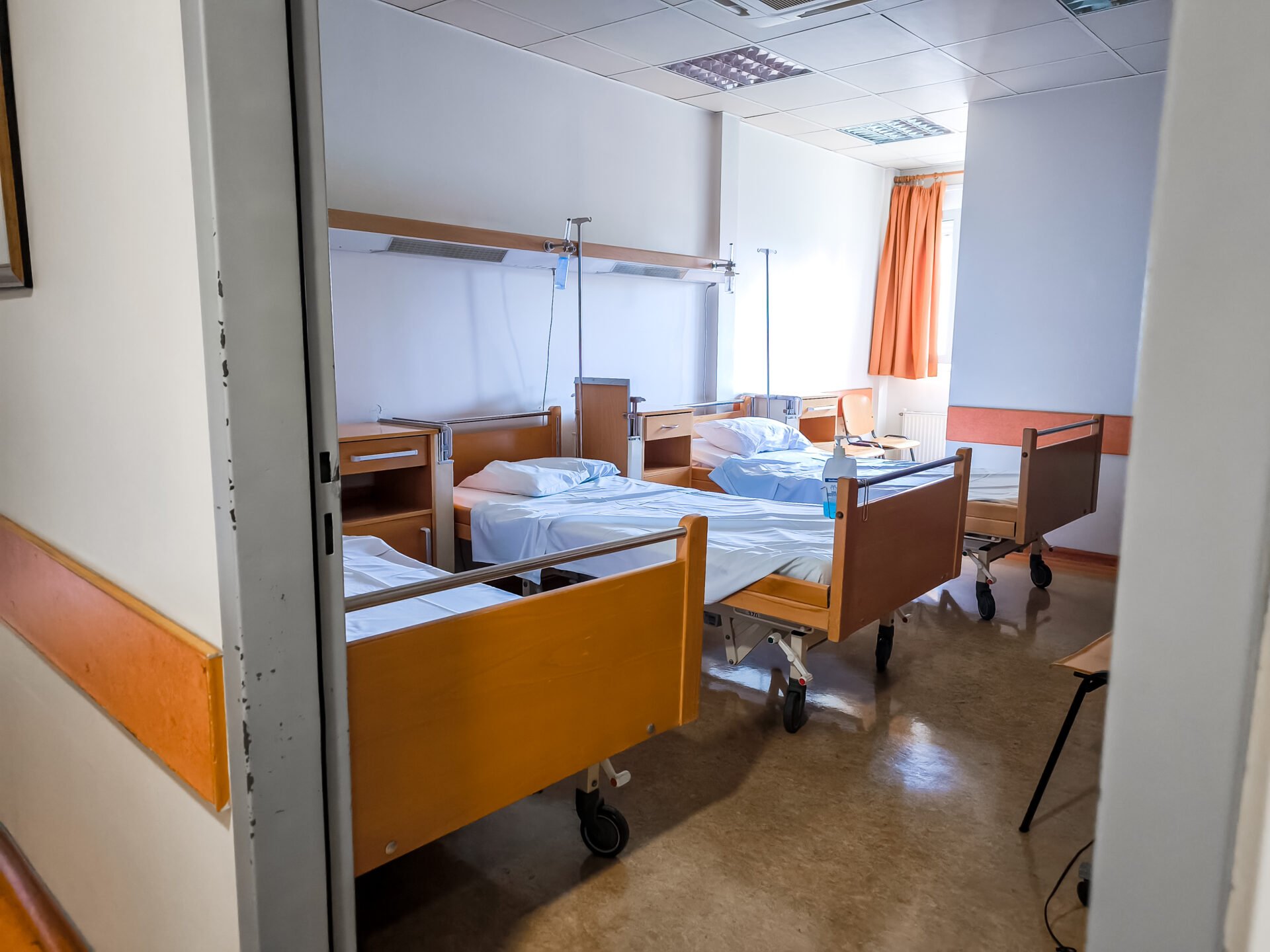 Θεσσαλονίκη: Δολοφονική επίθεση σε 20χρονο με μαχαίρι - Μπήκε άμεσα στο χειρουργείο