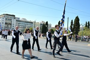 Θύελλα αντιδράσεων για τον αποκλεισμό μαθητή με αυτισμό από την σημαιοφορία