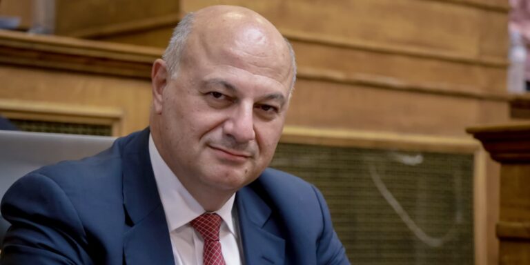 Διαψεύδει το Υπουργείο Αγροτικής Ανάπτυξης τα δημοσιεύματα περί παραίτησης Τσιάρα