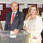 Ψήφισε ο Τατάρ στα Κατεχόμενα – Γραφικότητες περί «ευλογιών» για το αποτέλεσμα