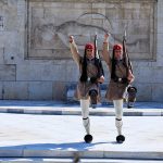 Κυβερνητικά στελέχη για Άγνωστο Στρατιώτη: Ο Χάρης Δούκας αναίρεσε τον εαυτό του, μέσα σε χρόνο ρεκόρ